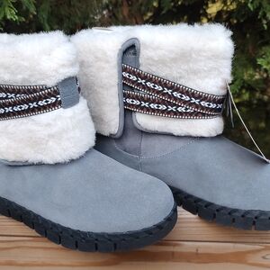 MUK LUKS Women's Gray Flexi Montauk Faux Fur Cuffed Boots Size 7 New